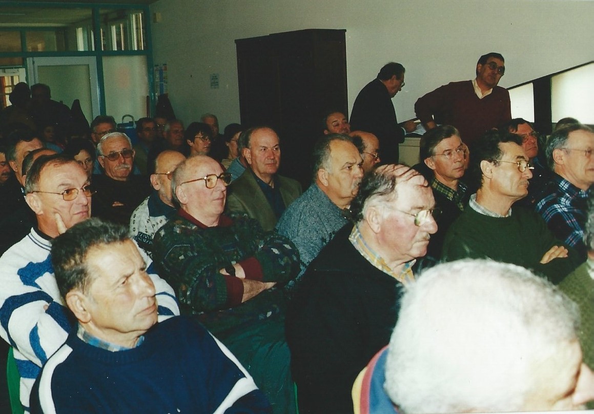 AG 2001 (1)