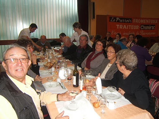 REPAS DU 30/11/2010