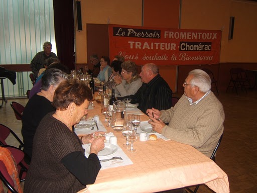 REPAS DU 30/11/2010