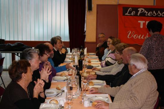 REPAS DU 30/11/2010