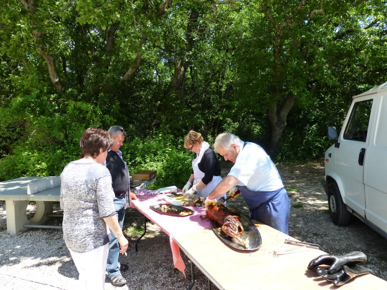 MECHOUI 11 JUIN 2013 LA GARDE ADHEMAR