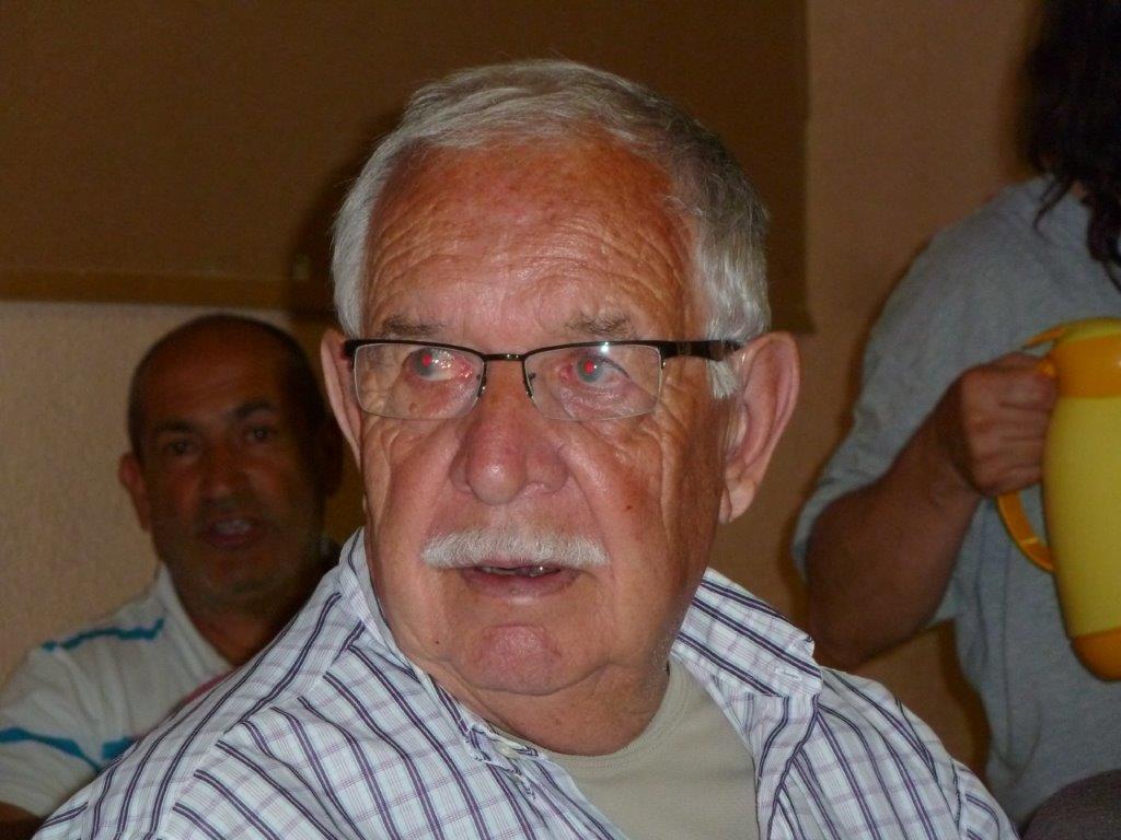 PORTRAITS (28)